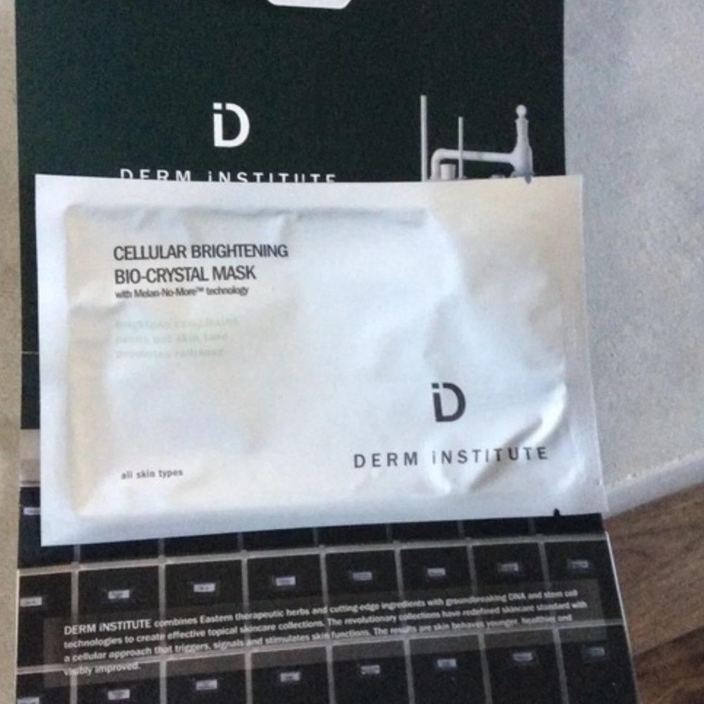 Derm Institute Cellular Brightening Bio Crystal Mask With melan Sealed